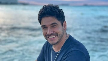 Gino Costa se encontraba en un despacho en vivo en La Serena y tuvo que ser atendido de urgencia: “Gritaba de dolor”