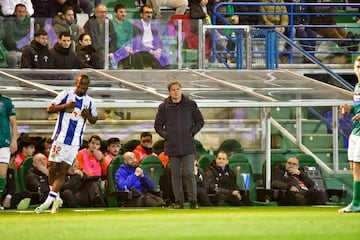 El técnico del Racing de Ferrol, Cristóbal Parralo, durante el partido de Copa del Rey contra el Leganés.