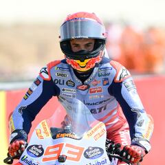 Márquez lanza un aviso