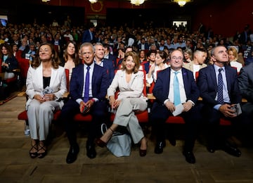 Ander Gil presidente del Senado; Raquel Sánchez, ministra de Transportes; Miquel Iceta, ministro de Cultura y Deporte y José Manuel Franco, presidente CSD.