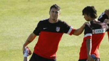 <b>PROTAGONISTAS. </b>Cristian Rodríguez debutará en Liga en el Calderón y Óliver espera tener minutos.