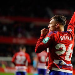 El Granada ata a Bryan