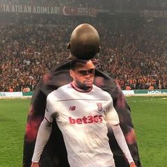 “Mi ídolo es mi hermano y murió”; la tragedia une al Sevilla y su último fichaje