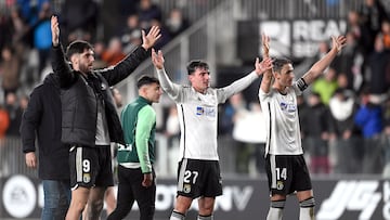 Partido entre el Burgos CF y el Real Valladolid celebrado en el estadio ‘El Plantío’.
Fer Niño, Lopez-Pinto y Elgezabal del Burgos CF
Ricardo Ordóñez
13-1-2024