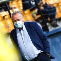 Roig, ante el interés del Newcastle por Emery: "Tiene que cumplir el contrato"