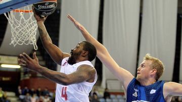 McCalebb ante Clark.