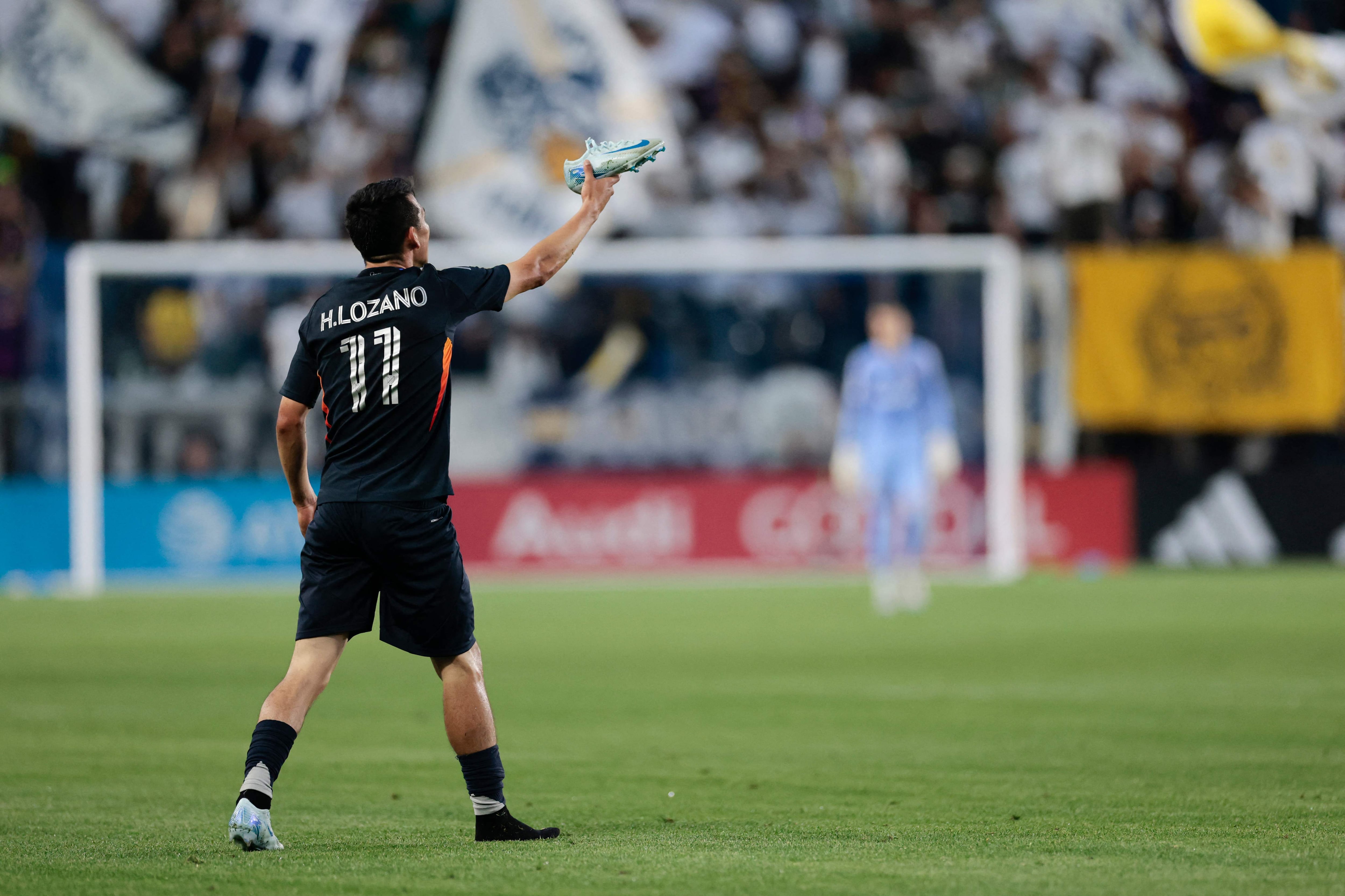 Chucky Lozano va por un arranque en MLS mejor que el de Carlos Vela y Chicharito