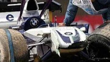 Así ha quedado el monoplaza de Juan Pablo Montoya tras una espectacular salida de pista.