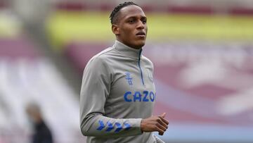 Yerry Mina, defensor del Everton de Inglaterra, habl&oacute; sobre la charla que tuvo con Rafa Ben&iacute;tez, nuevo entrenador de los Toffees. Su futuro es incierto