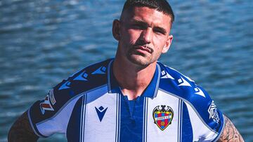 El Levante hace un guiño al mar