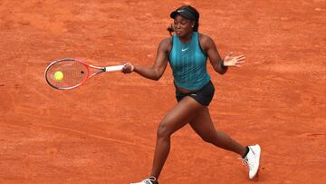 Slick Stephens sets up Keys rematch at Roland Garros