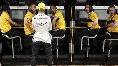 Le Castellet (France), 23/06/2018.- German Formula One driver Nico Hulkenberg of Renault talks with teeam members during the third practice session at Paul Ricard circuit in Le Castellet, France, 23 June 2018. The 2018 French Formula One Grand Prix will take place on 24 June. (F&oacute;rmula Uno, Francia) EFE/EPA/YOAN VALAT