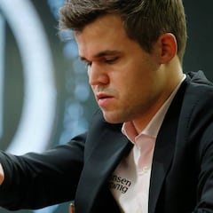 Carlsen revalida su título en partidas rápidas; Antón, 10º
