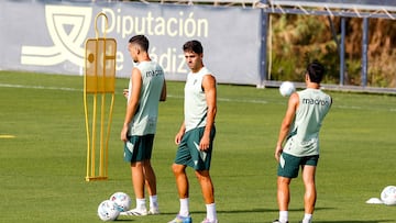 09/07/25 CADIZ CF PRIMER ENTRENAMIENTO DEL EQUIPO RUBEN SOBRINO