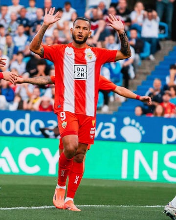 Luis Suárezno festejó sus goles ante su exequipo.,