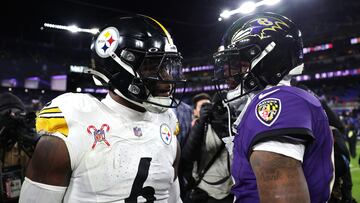 BALTIMORE, MARYLAND - DECEMBER 21: Patrick Queen #6 of the Pittsburgh Steelers and Lamar Jackson #8 of the Baltimore Ravens meet on the field after the game at M&T Bank Stadium on December 21, 2024 in Baltimore, Maryland. Patrick Smith/Getty Images/AFP (Photo by Patrick Smith / GETTY IMAGES NORTH AMERICA / Getty Images via AFP)