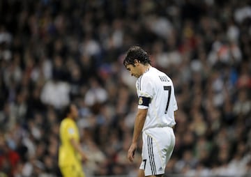 One of the club's greatest legends left for Schalke 04 in 2010 . The club wanted to hold a simple press conference for Raúl to say his farewells. But the pressure of the fans who approached the Bernabéu to see their idol for the last time caused them to o