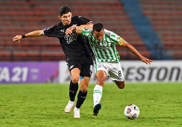 Nacional clasificó a la fase de grupos de la Copa Libertadores tras vencer a Libertad y estará en el grupo de  Nacional de Uruguay, Universidad Católica de Chile y Argentinos Juniors de Argentina.