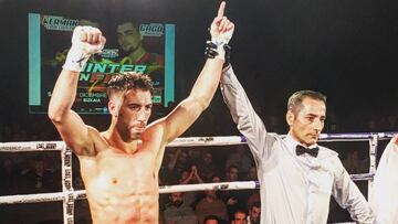 Sandor Martín festeja la victoria en su última pelea ante Valentyn Golovko.