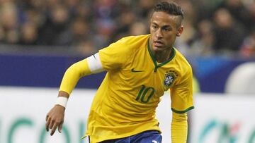 El seleccionador de Brasil no le asegura la capitanía a Neymar