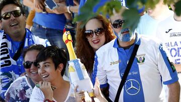 Aficionados del Leganés celebran el ascenso.