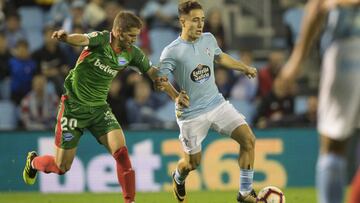 Emre Mor y Brasanac, jugadores del Celta y del Alavés, durante un partido en LaLiga.