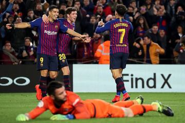 4-0. Sergi Roberto celebró el cuarto gol.