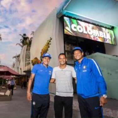 Murillo, Bacca y Guarín, de visita en Expo Milán 2015