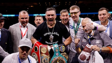 FILE PHOTO: Boxing - Oleksandr Usyk v Daniel Dubois - Undisputed World Heavyweight Title - BoxPark Wembley, London, Britain - July 19, 2025 Oleksandr Usyk celebrates winning his fight against Daniel Dubois Action Images via Reuters/Andrew Couldridge TPX IMAGES OF THE DAY/File Photo