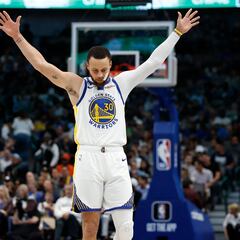 Los dos puntos más fáciles en la historia de la NBA; el insólito error en la victoria de los Golden State Warriors sobre los Dallas Mavericks