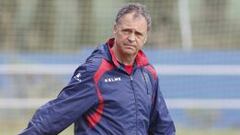 Caparrós: "Un equipo se hace con tiempo no con talonario"