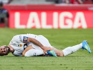 MALLORCA, SPAIN - APRIL 21: Jose Gaya of Valencia CF reacts on the pitch during the LaLiga EA Sports match between RCD Mallorca and Valencia CF at Estadio de Son Moix on April 21, 2026 in Mallorca, Spain. (Photo by Rafa Babot/Getty Images)