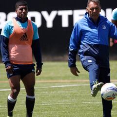 Russo: Es curioso que atacamos y no tenemos penales