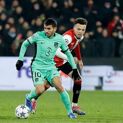 Correa caza a Godín