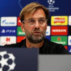 Klopp: "¿Neymar teatrero? Van a por él y solo quiere protegerse"