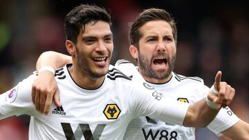 Raúl Jiménez celebrando su gol ante el Watford.