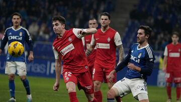 13/01/24 PARTIDO 2ª DIVISION
REAL OVIEDO - AMOREBIETA
LUCAS PELEA EL BALON CON MORCI