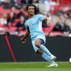 Aké y el filtro del central