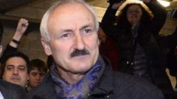 Tuto Sañudo (d), nuevo presidente del Racing de Santander.