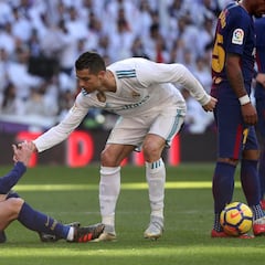 Messi, Benzema, Cristiano... el increíble once de los veteranos extraordinarios… ¡por menos de 125 millones!