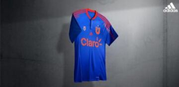 Los azules presentaron su nueva camiseta ese mediodía.
