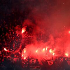 Francia, sin soluciones para evitar el humo en los estadios