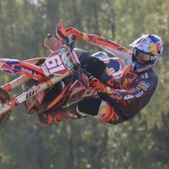 Prado vuela hacia el título