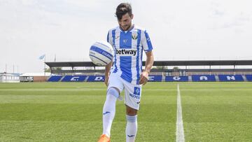 Jos&eacute; Arn&aacute;iz durante su presentaci&oacute;n con el CD Legan&eacute;s.