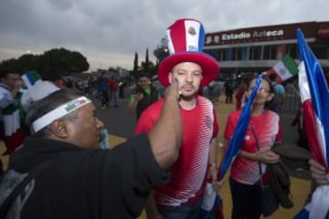 Varios aficionados de Costa Rica se dieron cita al Coloso de Santa Úrsula para presenciar el duelo eliminatorio entre el tricolor y los ticos.