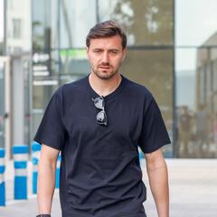 Dimitrievski se queda solo en la pretemporada del Valencia