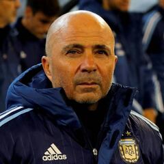 Sampaoli se reunirá con Messi y Mascherano en Barcelona