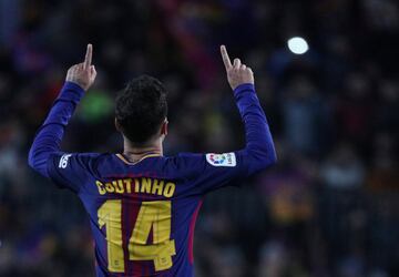 5-1. Coutinho celebr¨® el quinto gol.