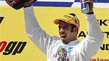 <b>Espina quitada</b>. Macio se quitó una espina del 99, cuando fue Quasi World Champion. Ahora ya lo es.