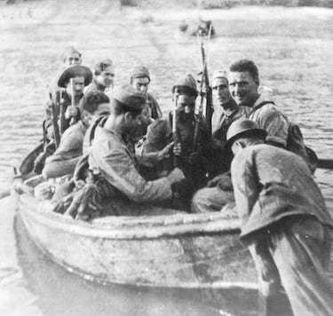 Entre julio y noviembre de 1938 se libró la Batalla del Ebro, la más larga y sangrienta de la Guerra Civil Española. Republicanos y franquistas se enfrentaron durante más de 100 días a orillas del río Ebro. Hubo decenas de miles de muertos y heridos.